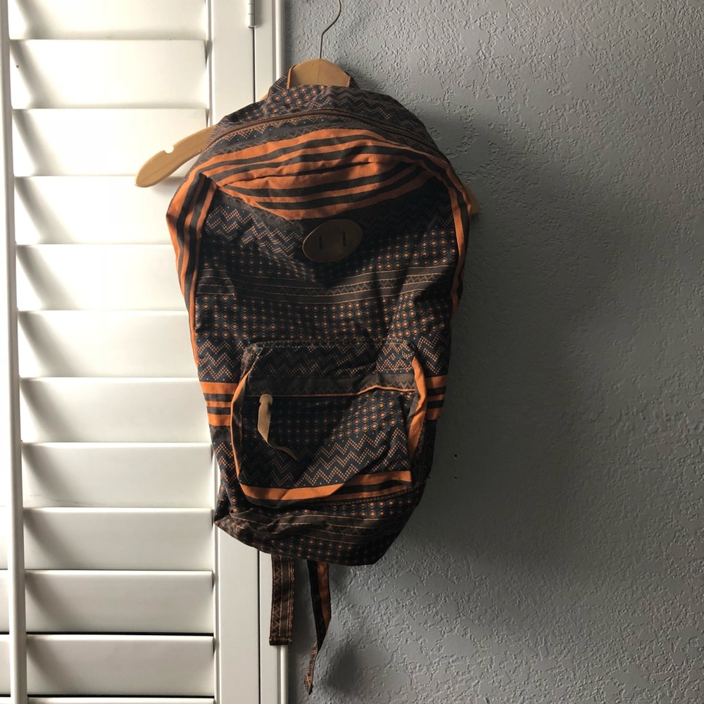 COTTON ON || Tribal print 🎒